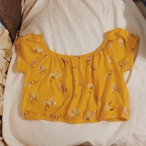 hollister off the shoulder floral crop top